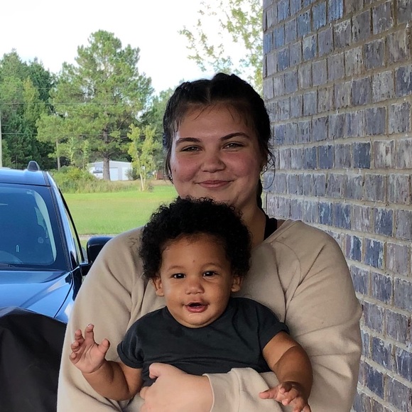 Meet your Posher, Jacy - Picture 1 of 1